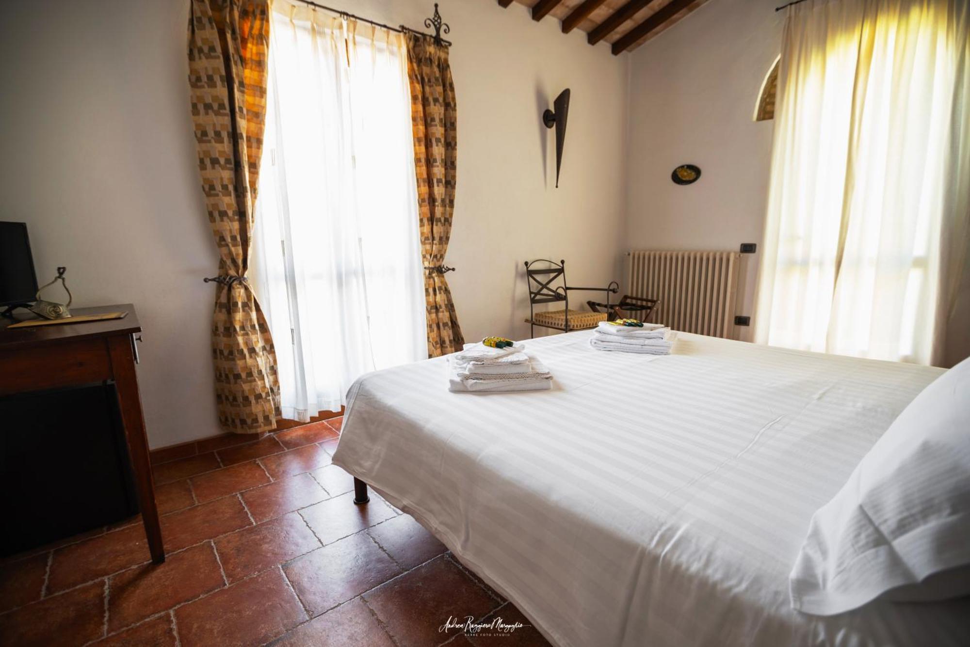 Agriturismo Aia Leccioni Micciano Экстерьер фото