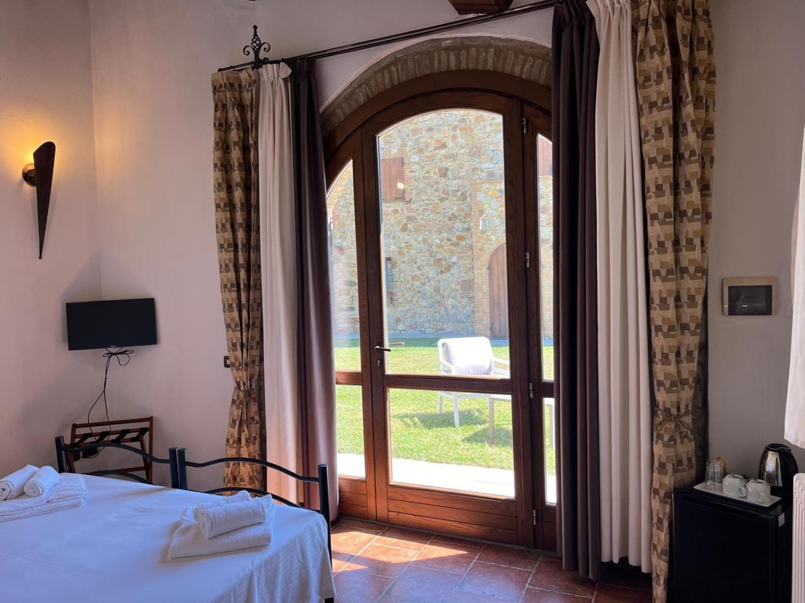 Agriturismo Aia Leccioni Micciano Экстерьер фото
